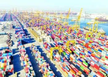 المركز الاتحادي الإماراتي يخطط لمضاعفة إعادة التصدير 193 مرة إلى 830 مليار درهم في 2025