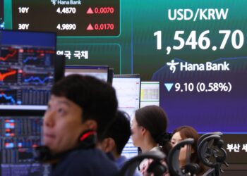 الوون الكوري يقوى 11.3 مقابل الدولار في أقوى مستوى منذ 30 يونيو