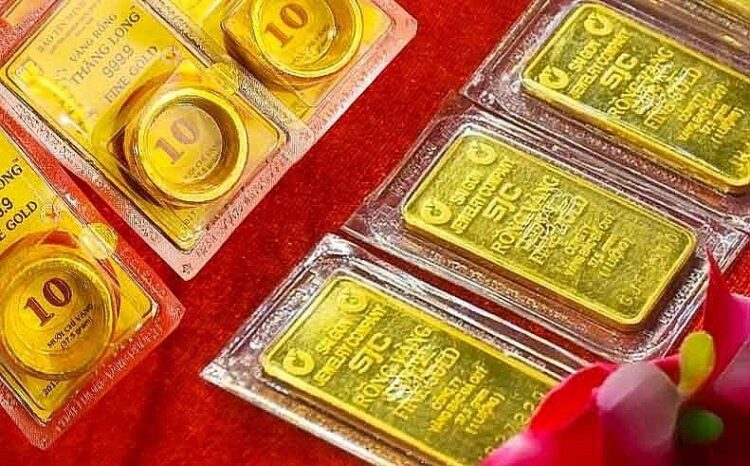 انخفاض أسعار الذهب في فيتنام إلى 146.5 مليون دونغ للأونصة بعد ظهر 8 يوليو انخفاض أسعار الذهب في فيتنام إلى 146.5 مليون دونغ للأونصة بعد ظهر 8 يوليو
