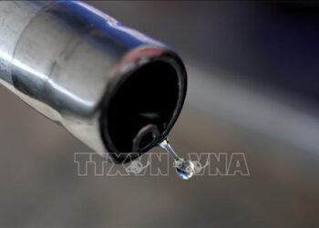 انخفاض خام برنت إلى دون 73 دولاراً يعزز الاقتصاديات المستوردة للنفط بأفريقيا