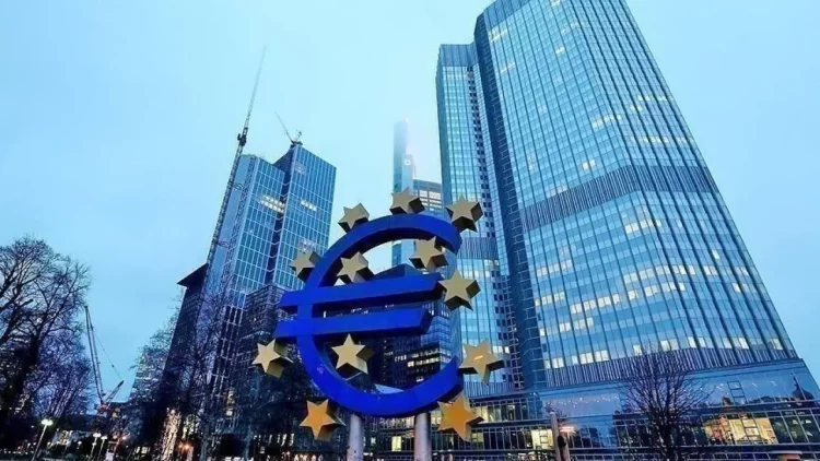 تراجع التضخم بمنطقة اليورو إلى 2.8% مع انخفاض أسعار الطاقة والغذاء تراجع التضخم بمنطقة اليورو إلى 2.8% مع انخفاض أسعار الطاقة والغذاء