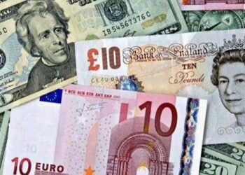 تراجع سعر الدولار والعملات الأجنبية مقابل الجنيه في مصر اليوم