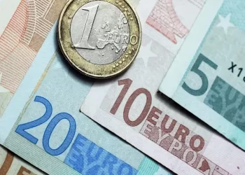 تراجع سعر اليورو مقابل الجنيه في 5 بنوك بنهاية الأسبوع