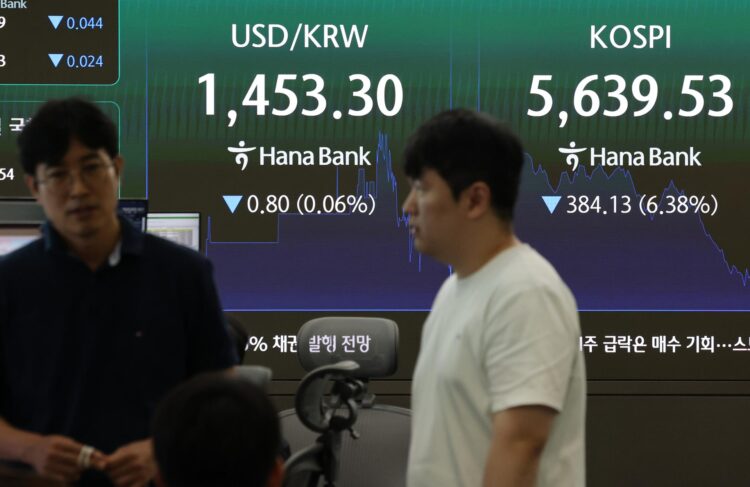 تراجع مؤشر Kospi الكوري 6.24 في المئة مع بيع أسهم التكنولوجيا في يوليو 2026 تراجع مؤشر Kospi الكوري 6.24 في المئة مع بيع أسهم التكنولوجيا في يوليو 2026