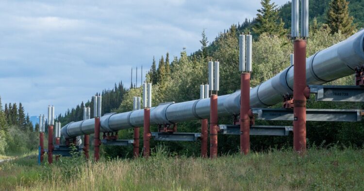 تشريعات ألاسكا تتراجع عن ضريبة الشركات لتسهيل تمويل مشروع Alaska LNG 2026 تشريعات ألاسكا تتراجع عن ضريبة الشركات لتسهيل تمويل مشروع Alaska LNG 2026