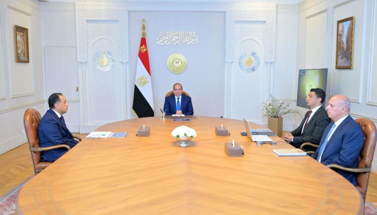تطوير مبادرة شمس الصناعة لتركيب محطات شمسية على 7000 مصنع في مصر تطوير مبادرة شمس الصناعة لتركيب محطات شمسية على 7000 مصنع في مصر