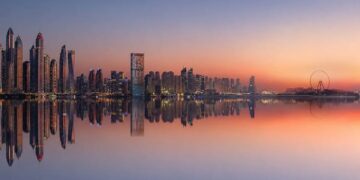 دبي القابضة تسلم أكثر من 106 آلاف منزل وأرض وتخدم 1.3 مليون مقيم