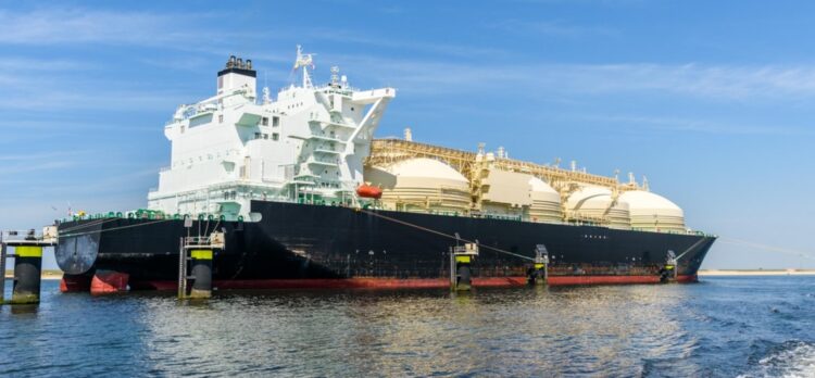 سعر LNG في السوق الآسيوي يرتفع فوق 19 دولارًا بسبب تعطل مرافق قطر للطاقة في 2026 سعر LNG في السوق الآسيوي يرتفع فوق 19 دولارًا بسبب تعطل مرافق قطر للطاقة في 2026