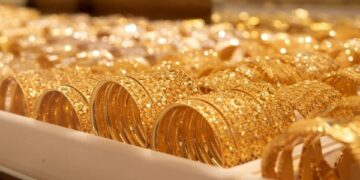 سعر أوقية الذهب يقفز إلى 4168 دولارًا والجرام يلامس 5925 جنيهاً في مصر