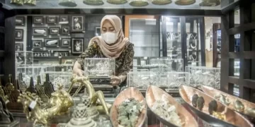 سعر الفضة الفوري يرتفع 2.36% عند 62.27 دولار للأونصة وسط ضعف الدولار