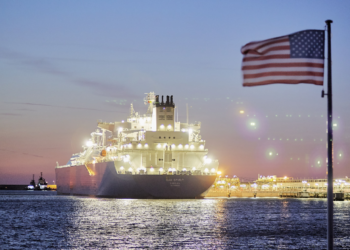 شركة بتروتشاينا تستورد 4.3 مليون طن متري من LNG الأمريكي عام 2024 وتعيد تصدير معظمها إلى السوق الأوروبي