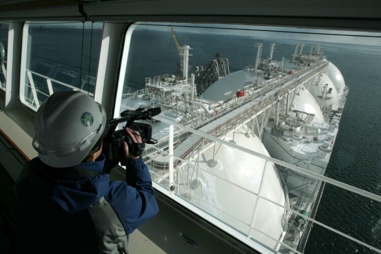شركة نوفاتك تعيد استئناف بناء القطار الثالث لمشروع Arctic LNG 2 في 2026 شركة نوفاتك تعيد استئناف بناء القطار الثالث لمشروع Arctic LNG 2 في 2026