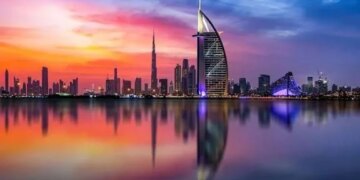 شقة أم تاون هاوس في دبي؟ مقارنة بين الخيارات السكنية والاستثمارية