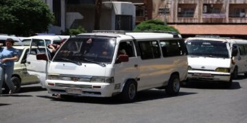 شكاوى في القابون السورية من نقص وسائل النقل ونداءات لتعديل مسار ميكروباص