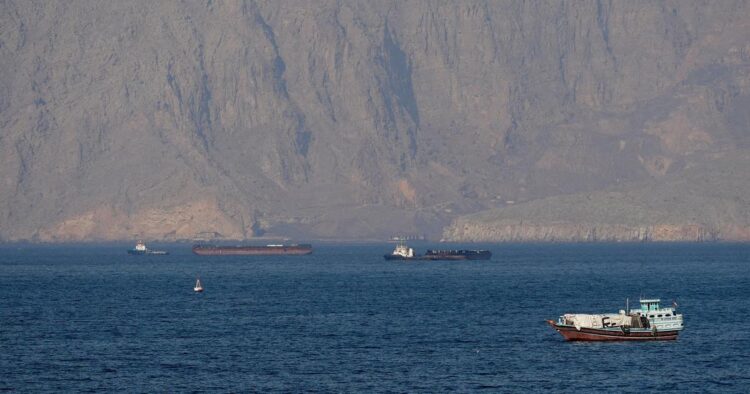 قطر للطاقة ترسل شحنة LNG عبر هرمز وتشتري مليار دولار من الشحنات الأميركية قطر للطاقة ترسل شحنة LNG عبر هرمز وتشتري مليار دولار من الشحنات الأميركية