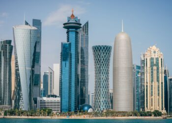 قطر للطاقة تشتري 33 شحنة LNG أميركية لتعويض تعطل مصنع راس لفان في 2026