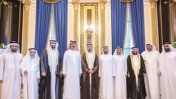 قيادات عجمان والشارقة ترعى حفل زفاف يجمع عائلات بارزة في الاقتصاد الإماراتي قيادات عجمان والشارقة ترعى حفل زفاف يجمع عائلات بارزة في الاقتصاد الإماراتي