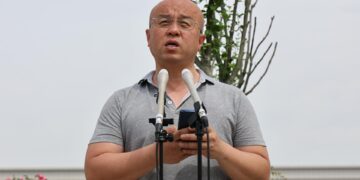 كوريا الجنوبية ترفع شكاوى جنائية ضد سامسونج وSK hynix بشأن مكافآت الأداء