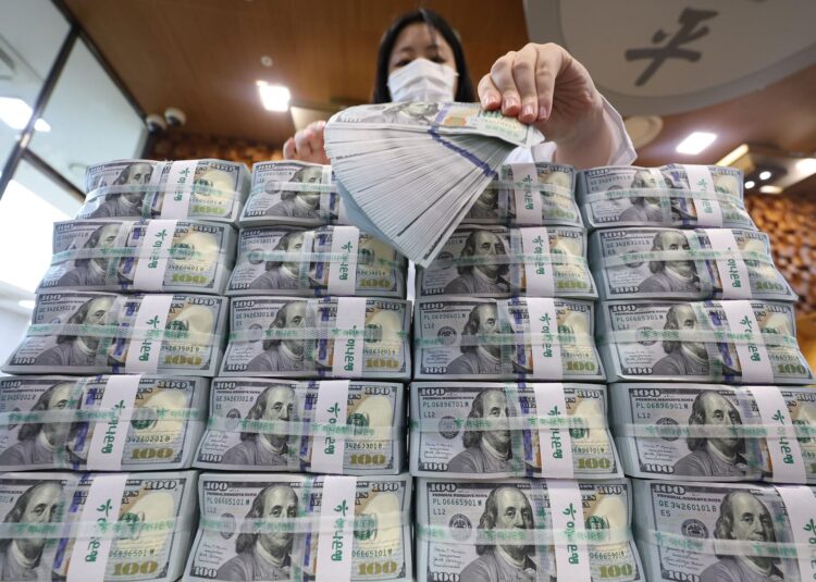 كوريا الجنوبية تستعيد مستوى 1480 وون مقابل الدولار وسط توقعات متقلبة كوريا الجنوبية تستعيد مستوى 1480 وون مقابل الدولار وسط توقعات متقلبة