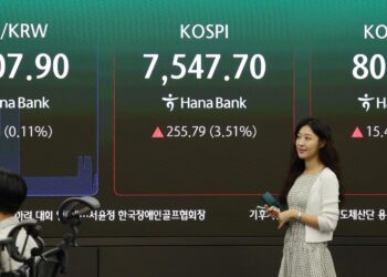 كوريا الجنوبية تفتح سوق الأسهم مرتفعة ومؤشر Kospi يصعد 246.02 نقطة