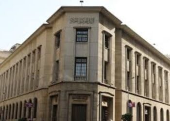 مصر تسدد 16 مليار دولار فوائد وأقساط ديون خارجية خلال النصف الأول 2025/2026
