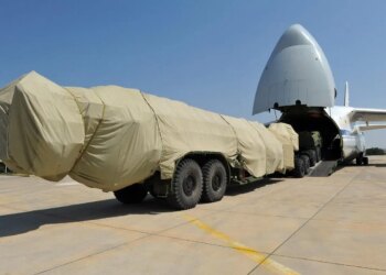 واشنطن تدرس رفع العقوبات بعد تفاوض الإمارات على صواريخ S-400 التركية الروسية