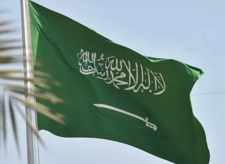 وزارة الخارجية السعودية تدين استهداف ناقلتي النفط وديان والركيات في هرمز وزارة الخارجية السعودية تدين استهداف ناقلتي النفط وديان والركيات في هرمز