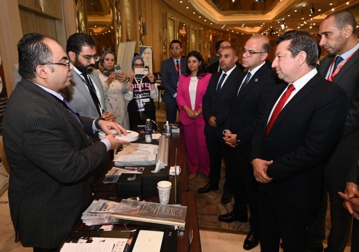 وزير الاستثمار يتفقد شركات مصرية في EBS 2026 ويؤكد دعم زيادة الصادرات وزير الاستثمار يتفقد شركات مصرية في EBS 2026 ويؤكد دعم زيادة الصادرات