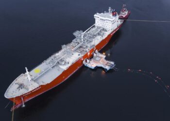 ECOnnect تعزز وجودها في الكاريبي بحلول استيراد LNG بدون رصيف في 2026