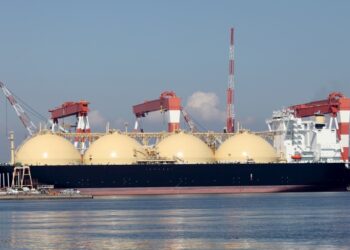 Excelerate Energy تبدأ أعمال التجريف لمحطة LNG العراق بـ450 مليون دولار