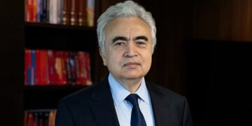 IEA تحذر من انخفاض إنتاج LNG عالمياً بنسبة 4% في 2026 بسبب نزاع الشرق الأوسط