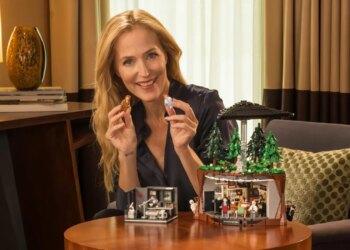 LEGO تطلق مجموعة ذا إكس فايلز بـ1478 قطعة وشخصيات مصغرة