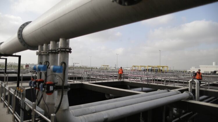 أسعار الغاز الأوروبي TTF تقفز إلى 70 دولاراً بسبب تضرر شحنات LNG عبر مضيق هرمز أسعار الغاز الأوروبي TTF تقفز إلى 70 دولاراً بسبب تضرر شحنات LNG عبر مضيق هرمز