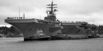 البحرية الأميركية تستعد لعودة حاملة طائرات USS Ronald Reagan في 2027 وسط نقص حاملات