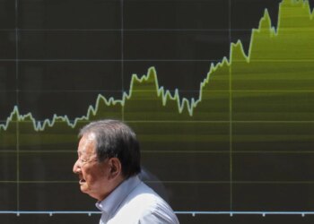 تدخل وزارة المالية اليابانية والبنك الأمريكي يدعم الين بعد تراجع 36% في 2026