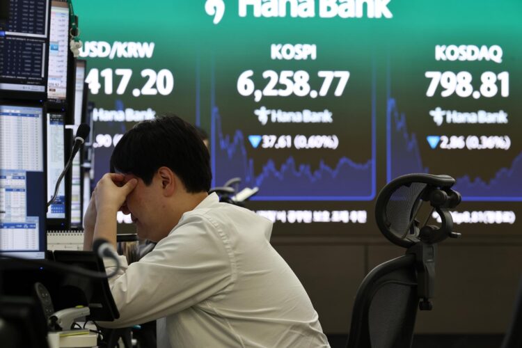 تراجع مؤشر KOSPI الكوري الجنوبي إلى 6258.77 مع مخاوف التضخم وضعف أسهم الرقائق تراجع مؤشر KOSPI الكوري الجنوبي إلى 6258.77 مع مخاوف التضخم وضعف أسهم الرقائق