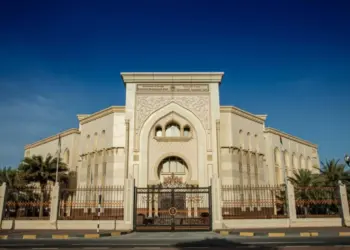 دائرة التنمية الاقتصادية بالشارقة ومجموعة الطنيجي تخططان لتوفير مكاتب لفروع الشركات الأجنبية في الإمارات