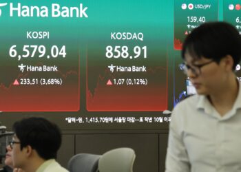 سوق كوريا الجنوبية يرفع مؤشر KOSPI بنسبة 3.68 في المئة بدعم الأسهم التقنية