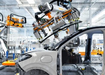 شركة SAIC الصينية تجدد تعاونها مع GM لإطلاق 30 طرازاً كهربائياً بحلول 2030