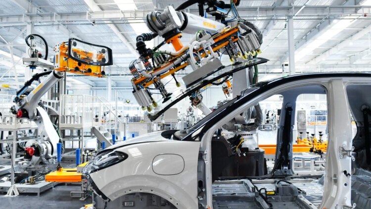 شركة SAIC الصينية تجدد تعاونها مع GM لإطلاق 30 طرازاً كهربائياً بحلول 2030 شركة SAIC الصينية تجدد تعاونها مع GM لإطلاق 30 طرازاً كهربائياً بحلول 2030