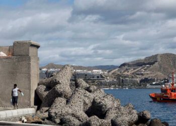 عودة أغلب المهاجرين من سبتة تعيد النقاش حول أزمة الهجرة شمال المغرب