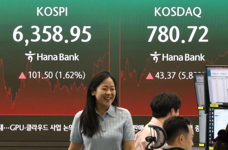 كوريا الجنوبية تحقق ارتفاع 1.62 بالمئة في مؤشر Kospi ووون ضعيف مقابل الدولار كوريا الجنوبية تحقق ارتفاع 1.62 بالمئة في مؤشر Kospi ووون ضعيف مقابل الدولار
