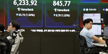 كوريا الجنوبية تخسر 57.86 نقطة في مؤشر Kospi مع انخفاض الأسهم والعملة