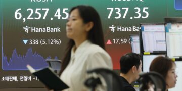 كوريا الجنوبية تنخفض مؤشر KOSPI بنسبة 5.12% وتربح Kosdaq 2.44% في أغسطس 2026