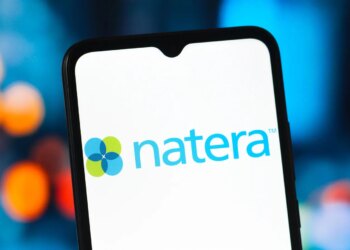 ناتيرا ترتفع أسهمها 21.3 بالمئة إلى أعلى مستوى تاريخي في 2026