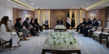 وزير الطاقة في سوريا يبحث مع البنك الدولي إعادة تأهيل قطاعي المياه والكهرباء